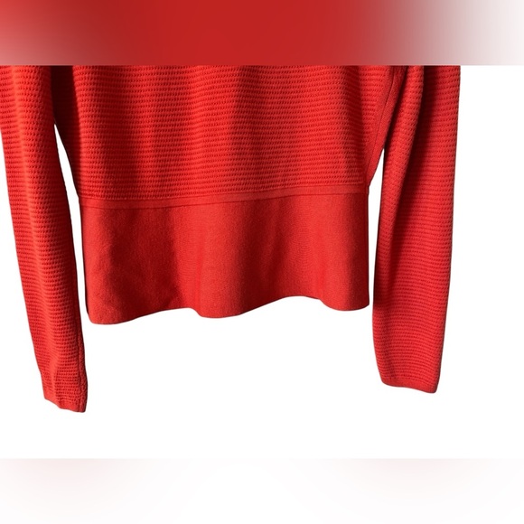 Hugo Boss Virgin Wool Red Orange Peplum Style Metal Clasp Cardigan Sweater M - Picture 6 of 12